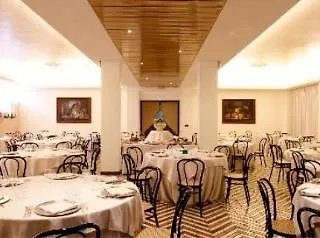 Clio Hotel 3*