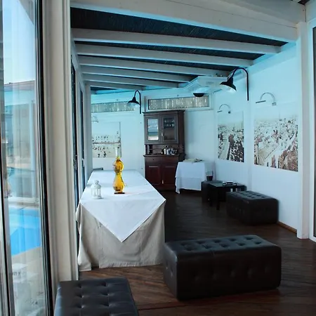 Clio Hotel 3*